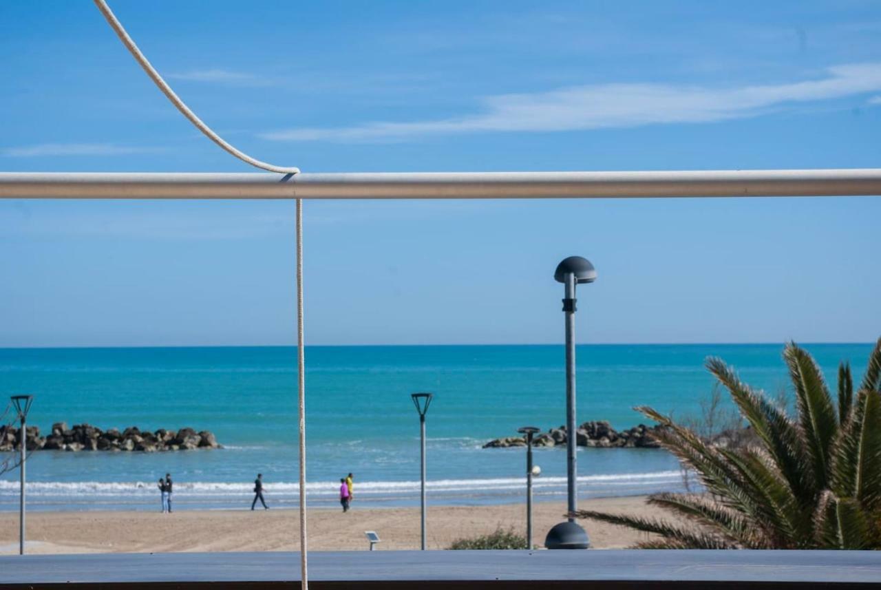 Appartamento Di Antonio Fronte Mare Montesilvano Marina Extérieur photo
